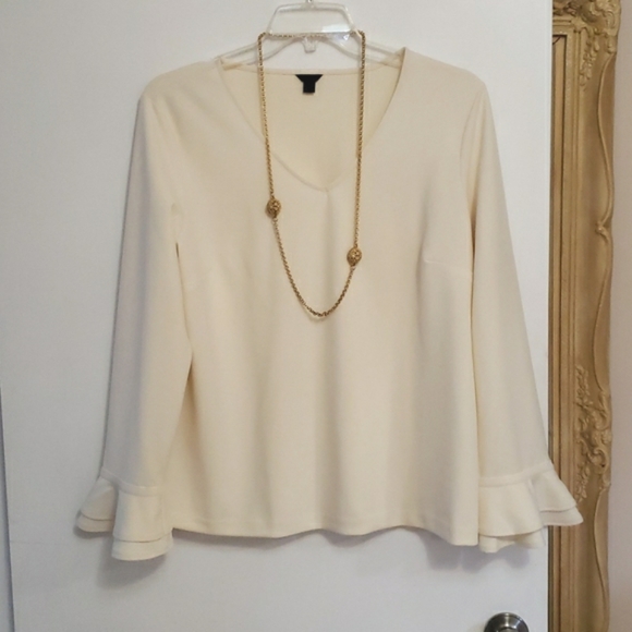 Ann Taylor Tops - Ann Taylor XL Vee Neck Long Sleeve Top Blouse EUC